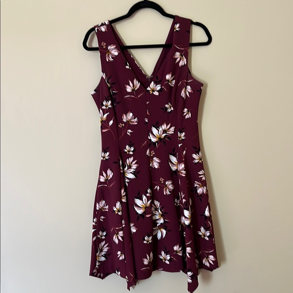 KENSIE Floral Plum Colored V-Neck Dress